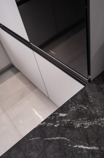 Kwarcowy Spiek Marazzi ,,Grigio Camico'' satyna.