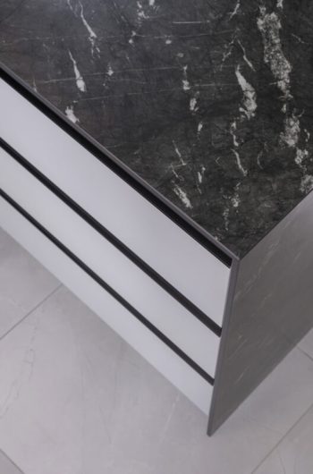 Spiek kwarcowy Marazzi ,,Grigio Camico'' satyna blat.